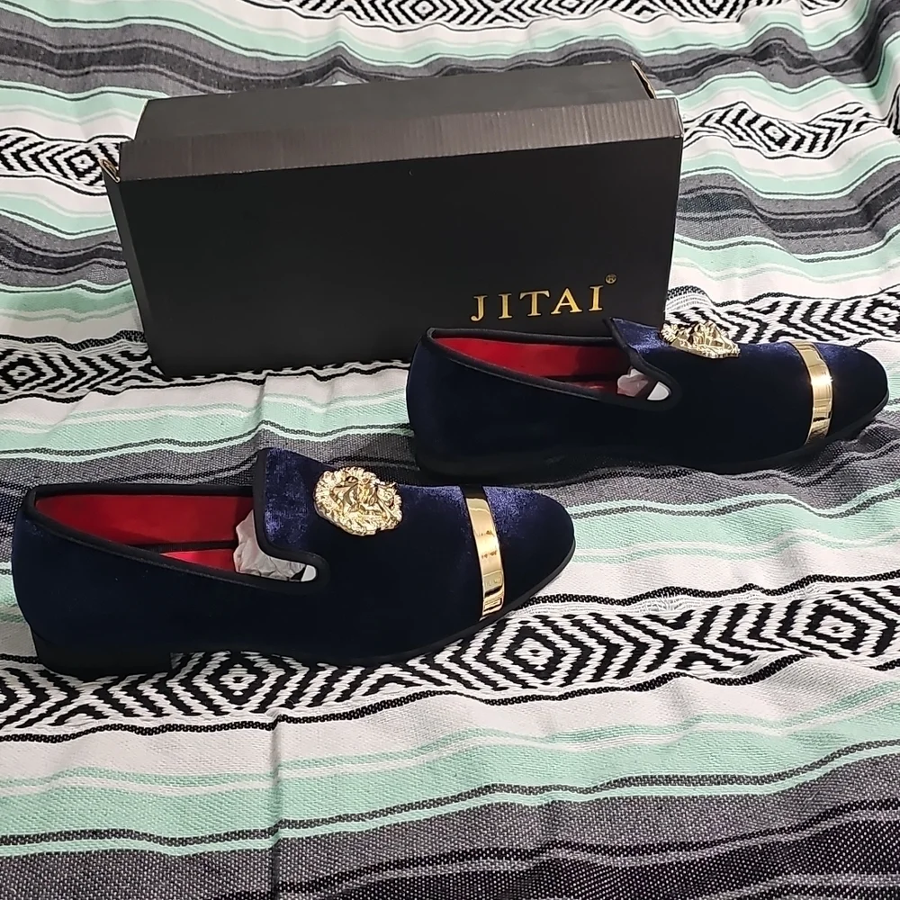 Jitai Ornate Dark Blue & Black Velvet Gold Lion Head Loafers Size 9.5 NEW In Box